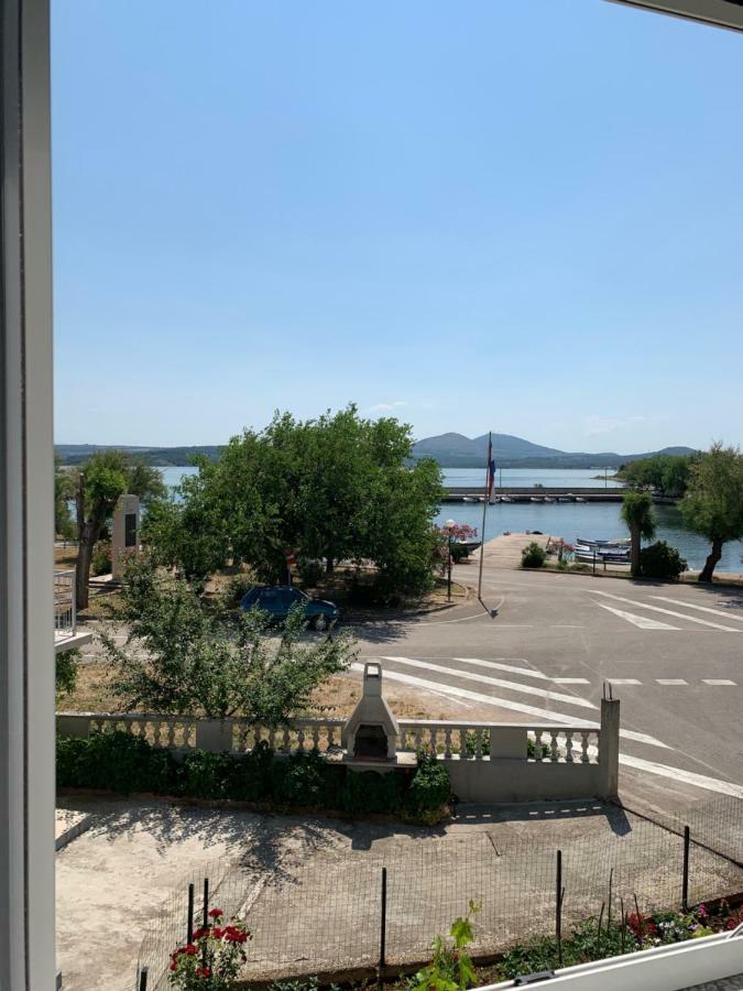 Apartment Bujas Raslina Εξωτερικό φωτογραφία